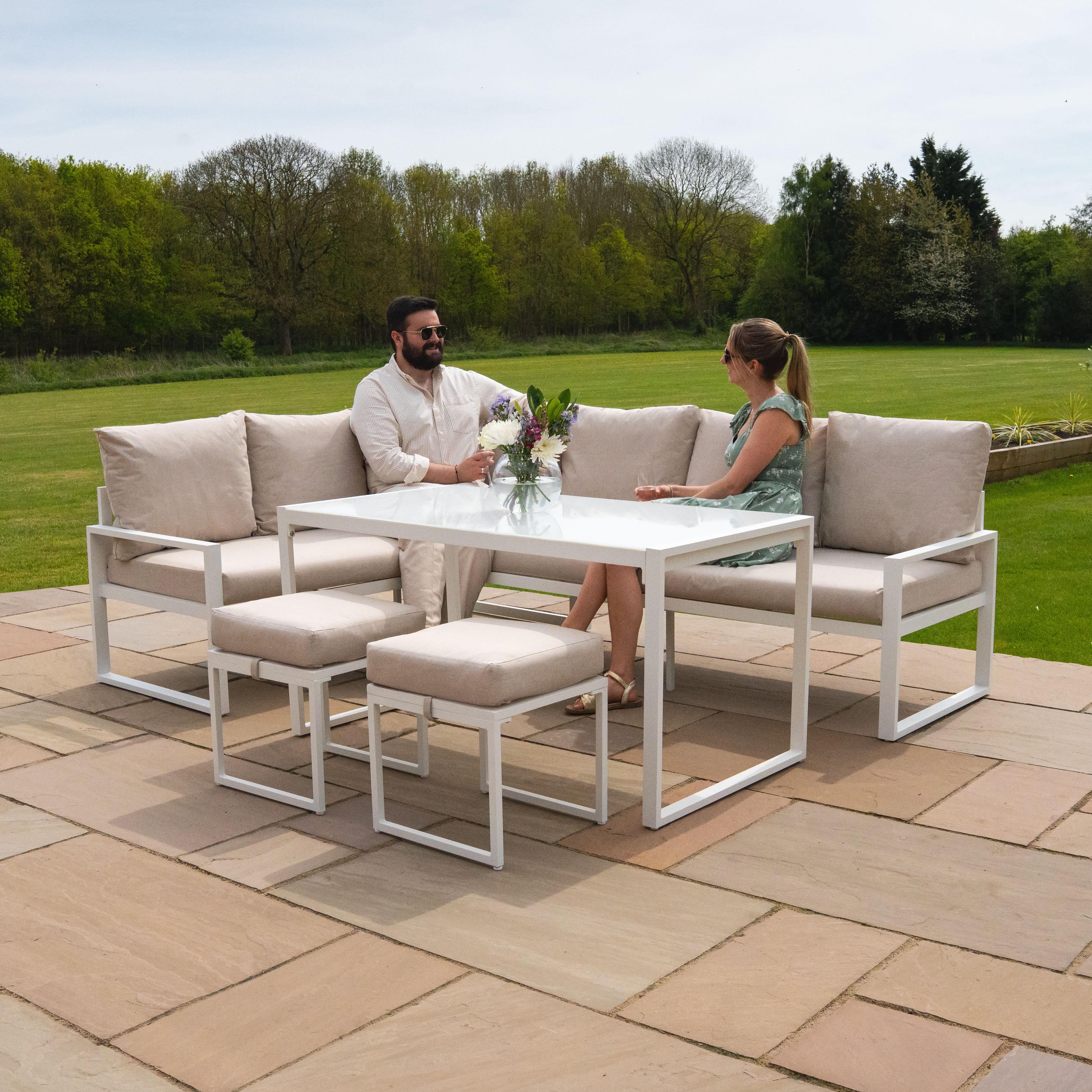 Aluminium Corner Sofa Set With Black Rattan Storage Box - White