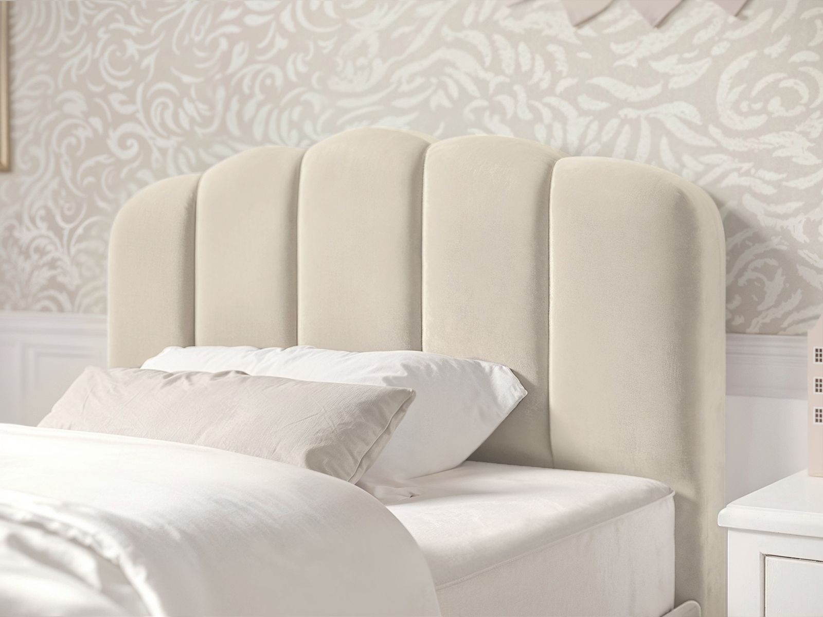 Flair Scallop Velvet Bed Frame